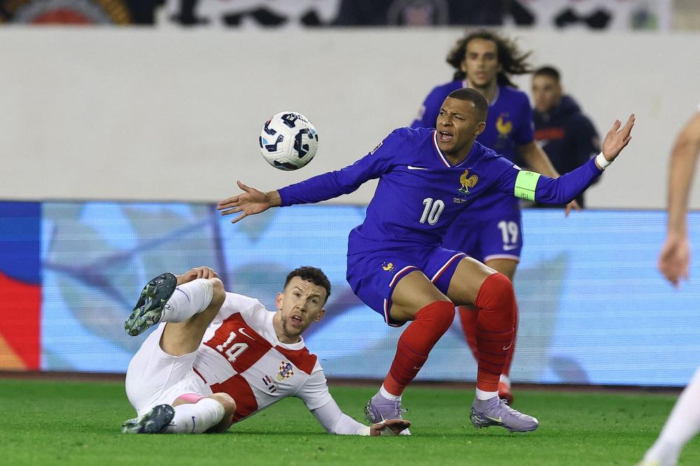 然在进攻端 然在进攻端